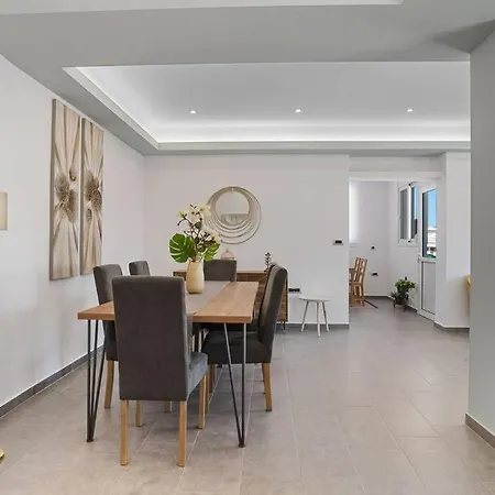 Apartamento City Heart Luxury - Family Penthouse La Canea